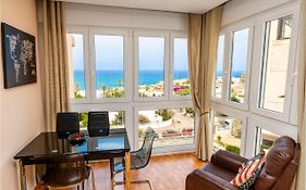 Apartamento Con Vistas Al Mar Y Al Lago